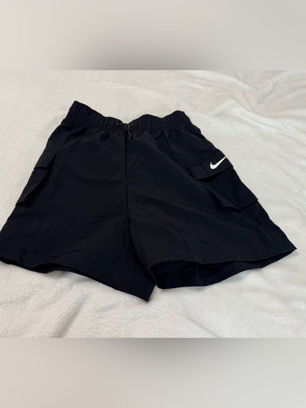 Nike Sportswear Essential Women's Woven High-Rise Shorts Size XS